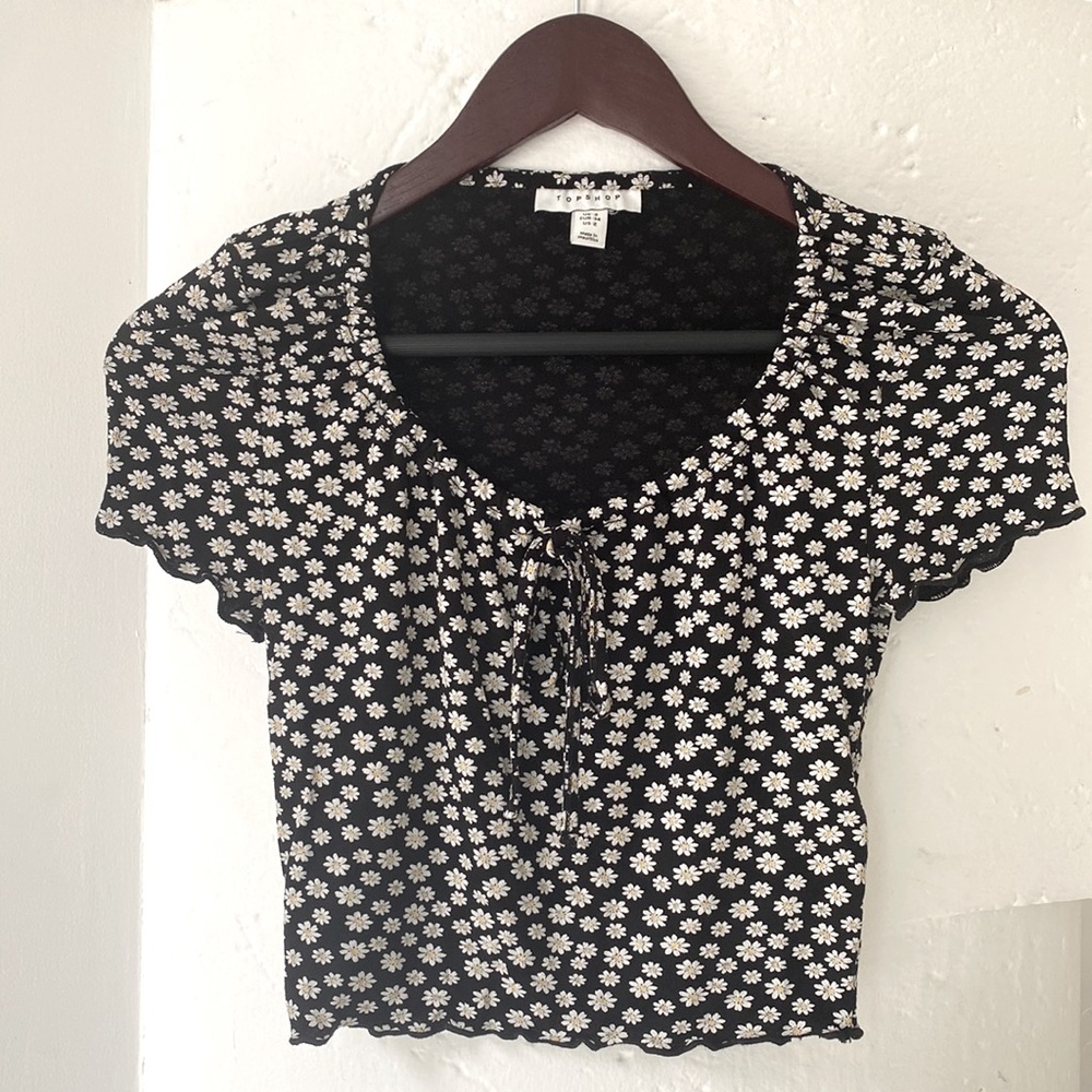 Topshop Crop Top Front Tie Short Sleeve Black white yellow Floral